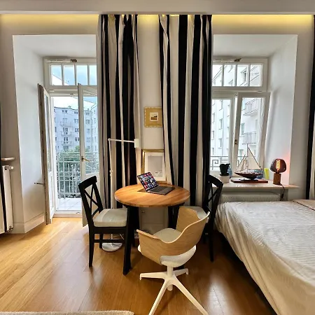 Decor 4 Fast Wifi 85'tv Netflix Hbo Disney+ * Warsaw