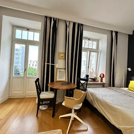 Apartment Decor 4 Fast Wifi 85'tv Netflix Hbo Disney+